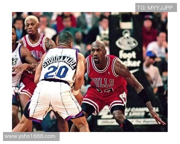 2015年骑士与公牛季后赛第四场激战回顾与精彩瞬间分析